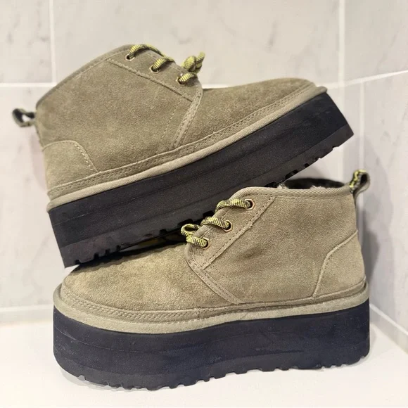 UGG Neumel Heritage Platform Ankle Boot Women’s Size 7 Olive - Picture 4 of 8